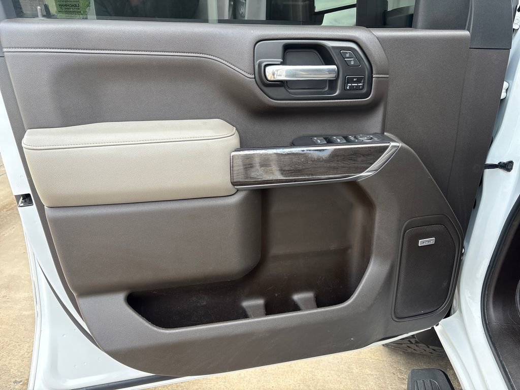 Used 2020 Chevrolet Silverado 2500 LTZ w/ LTZ Premium Package image 17