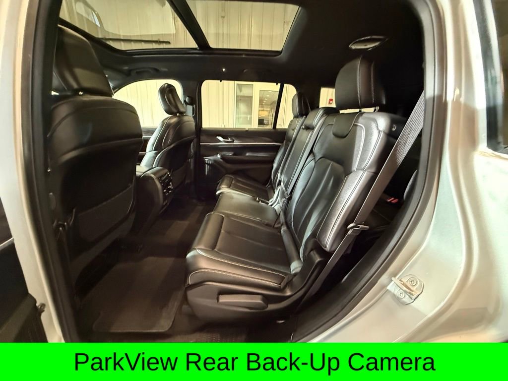 Used 2025 Jeep Grand Cherokee L Limited w/ Luxury Tech Group II image 10