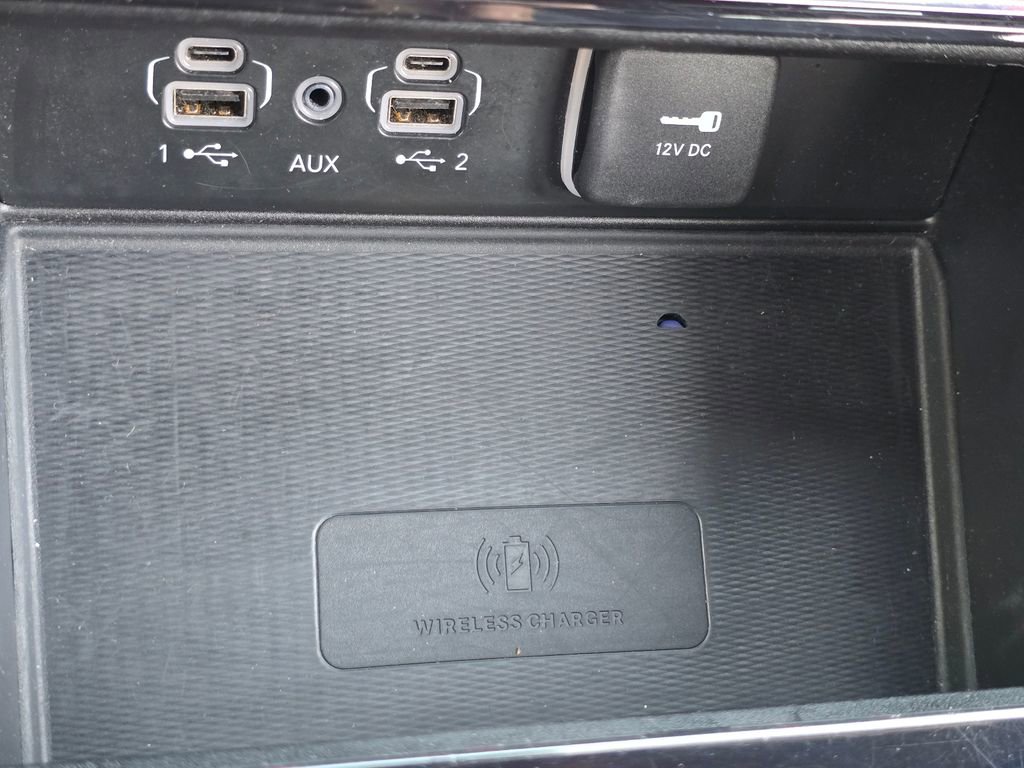 Used 2023 Jeep Grand Cherokee Altitude image 22