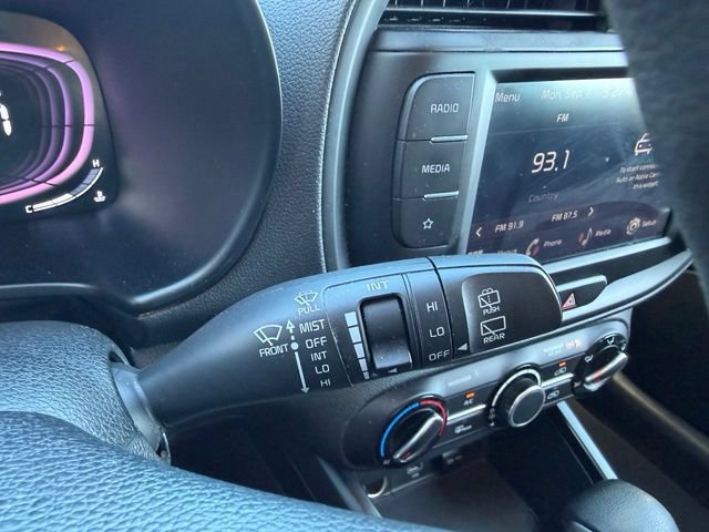 Used 2024 Kia Soul LX w/ Option Group 015 FWD image 34