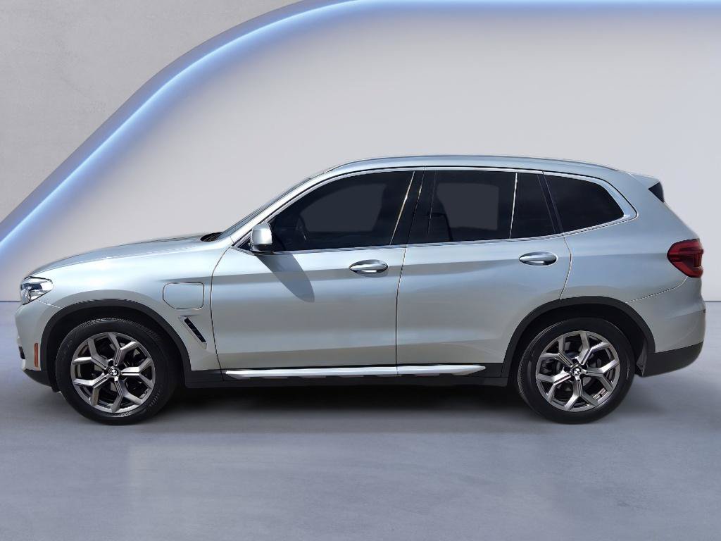 Used 2021 BMW X3 xDrive30e w/ Premium Package AWD/4WD image 2