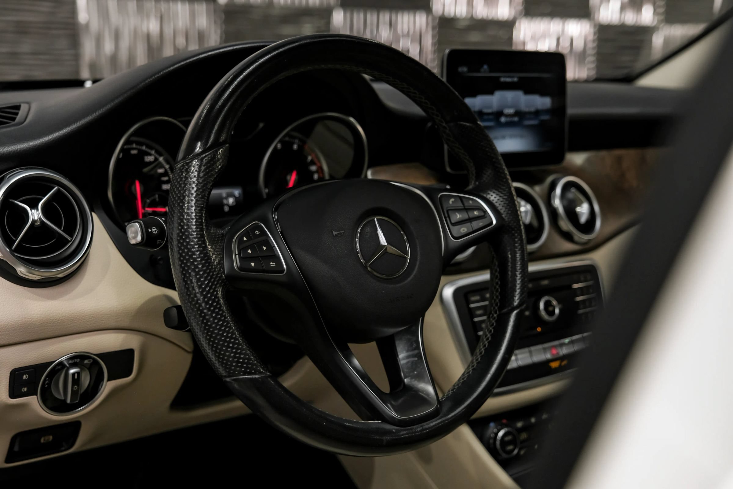 Used 2019 Mercedes-Benz GLA 250 image 14