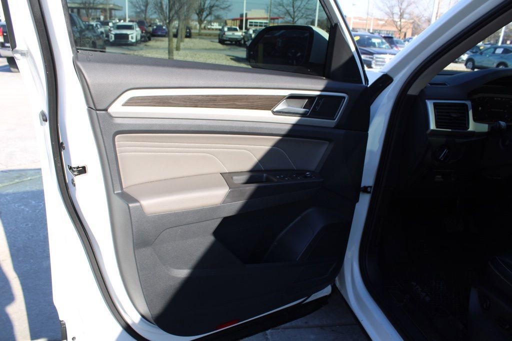 Used 2022 Volkswagen Atlas SE image 18