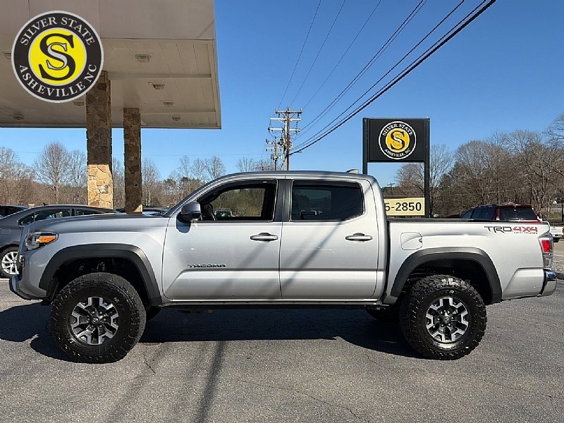 Used 2021 Toyota Tacoma TRD Off-Road image 3