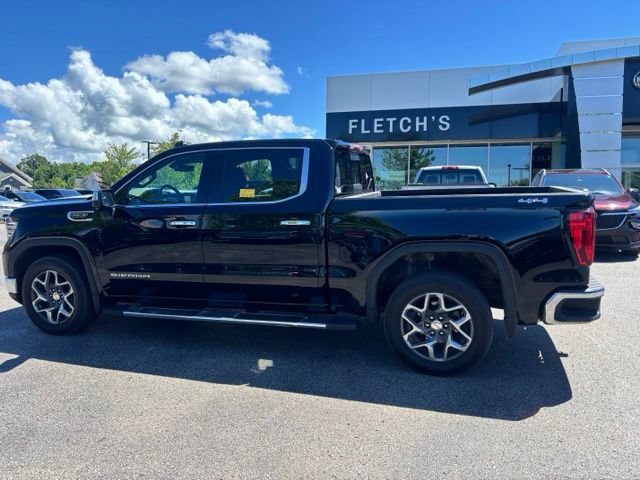 Used 2023 GMC Sierra 1500 SLT w/ SLT Premium Package AWD/4WD image 9