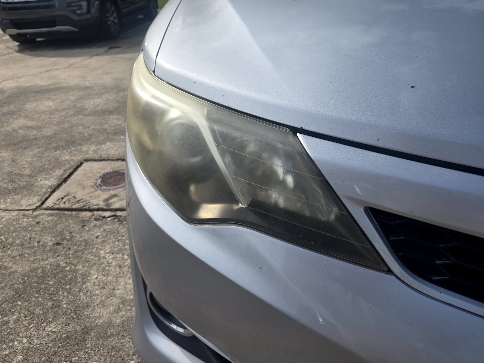 Used 2012 Toyota Camry SE FWD image 11