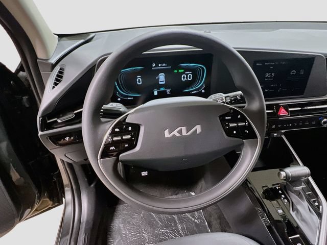 New 2026 Kia Niro LX FWD image 11