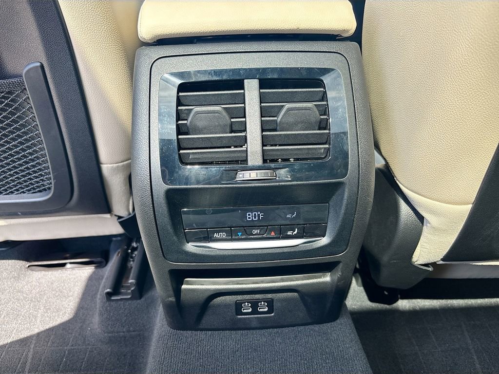 Used 2024 BMW X3 sDrive30i w/ Convenience Package RWD image 17