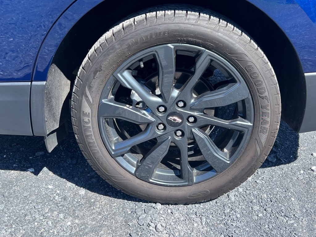 Used 2022 Chevrolet Equinox RS w/ RS Leather Package AWD/4WD image 15