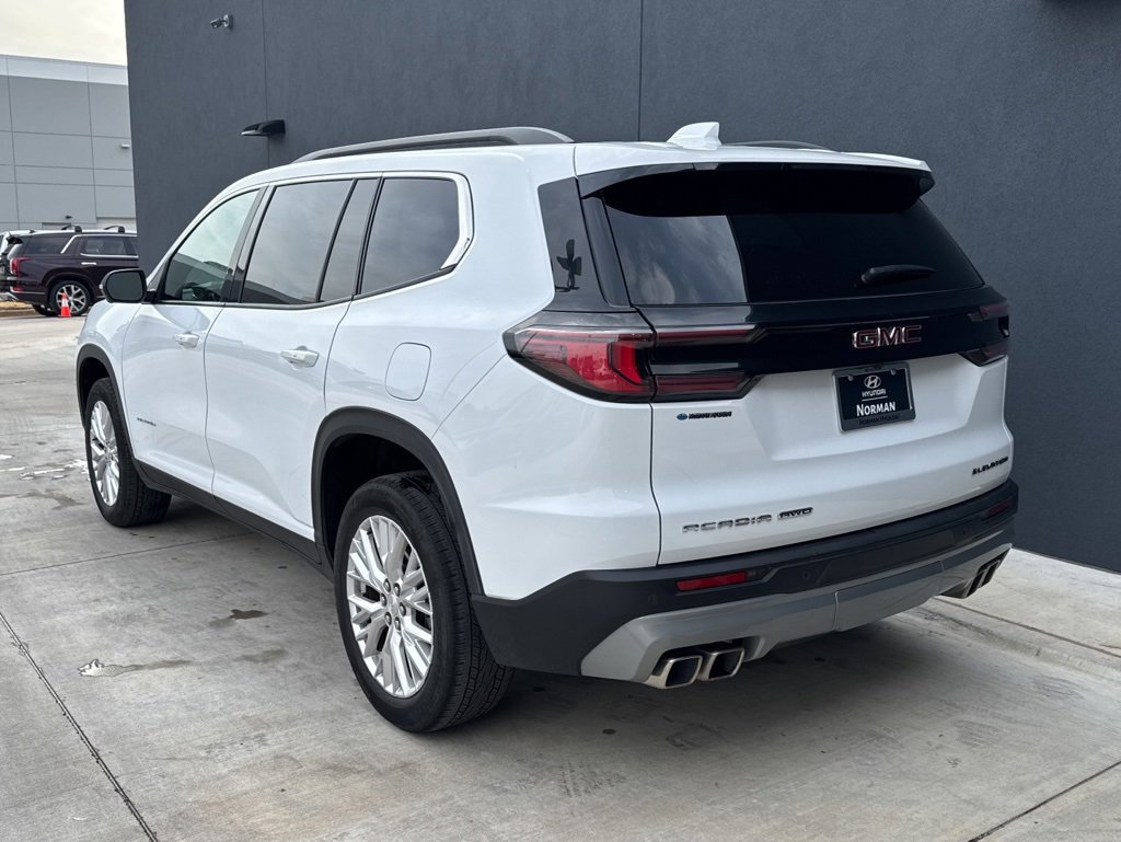Used 2024 GMC Acadia Elevation image 24