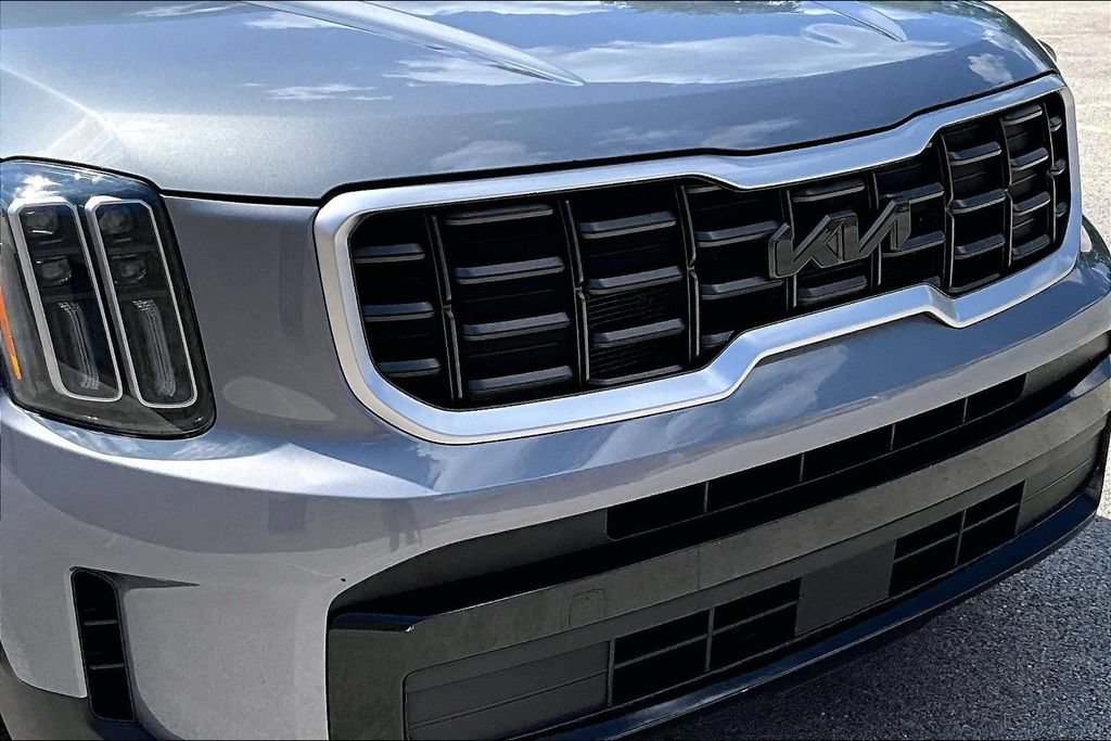 Used 2023 Kia Telluride S AWD/4WD image 29