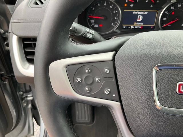 Used 2024 GMC Terrain SLT AWD/4WD image 11