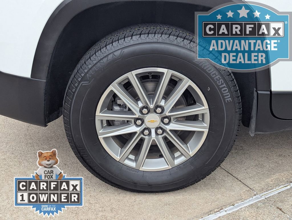 Certified 2023 Chevrolet Traverse LT w/ LPO, Floor Liner Package FWD image 4