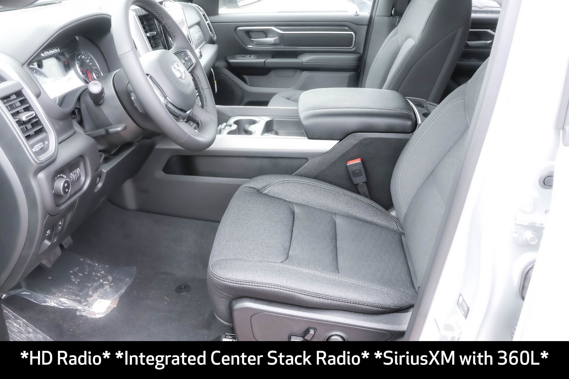 New 2026 RAM 1500 4x4 Crew Cab image 5