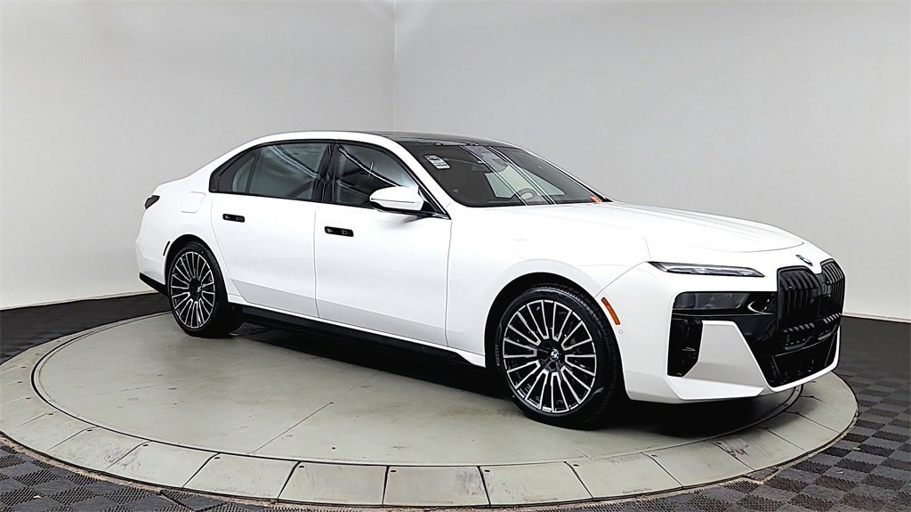New 2025 BMW i7 eDrive50 w/ Executive Package