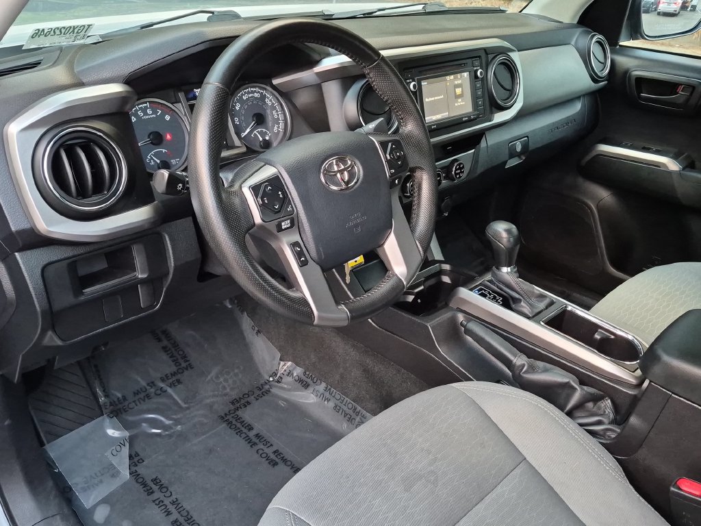 Used 2016 Toyota Tacoma SR5 w/ Towing Package AWD/4WD image 15