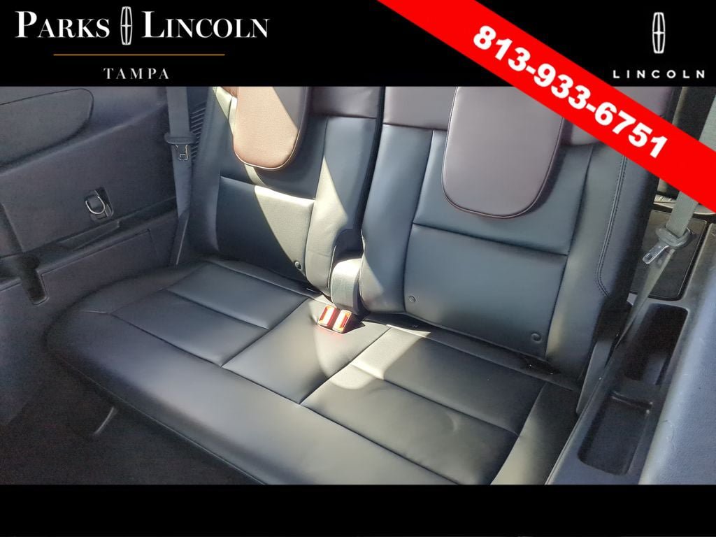 Used 2022 Ford Explorer Platinum w/ Equipment Group 601A AWD/4WD image 18