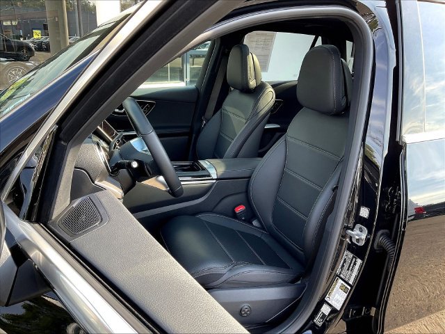 Used 2026 Mercedes-Benz GLC 300 4MATIC image 23