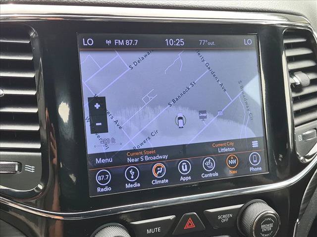 Used 2019 Jeep Grand Cherokee Altitude AWD/4WD image 16