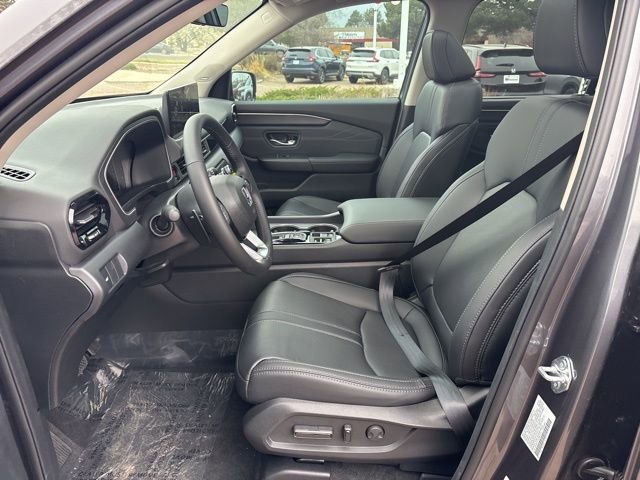 New 2026 Honda Pilot Touring image 7