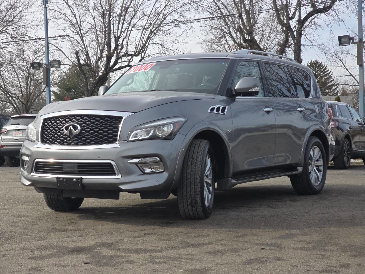 Used 2017 INFINITI QX80 4WD w/ Driver Assistance Package image 2