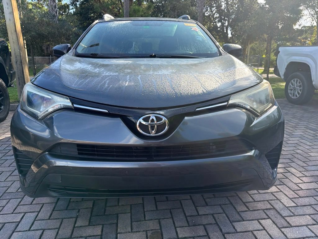 Used 2016 Toyota RAV4 LE FWD image 6