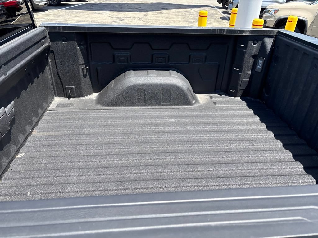Used 2022 Chevrolet Silverado 1500 RST AWD/4WD image 9