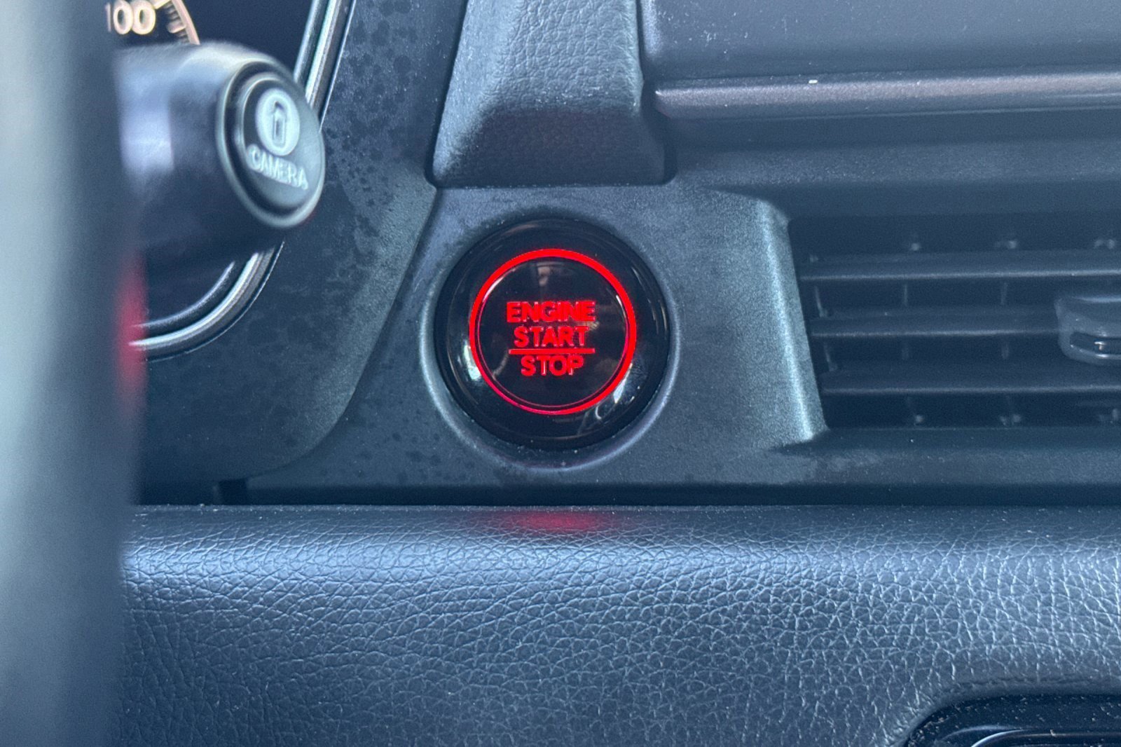 Certified 2024 Honda Pilot TrailSport image 35