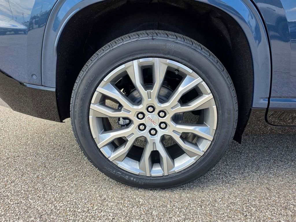 New 2026 GMC Acadia Denali w/ Super Cruise Package FWD image 39