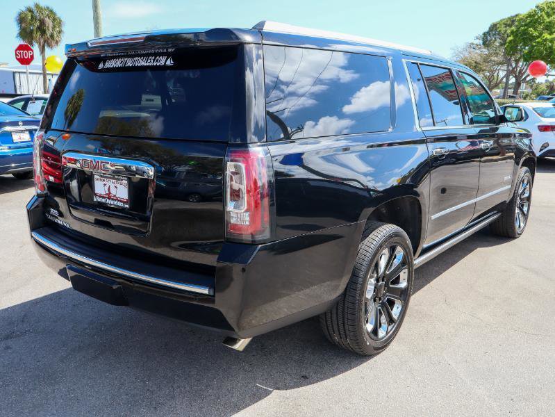 Used 2020 GMC Yukon XL Denali w/ Denali Ultimate Package image 4