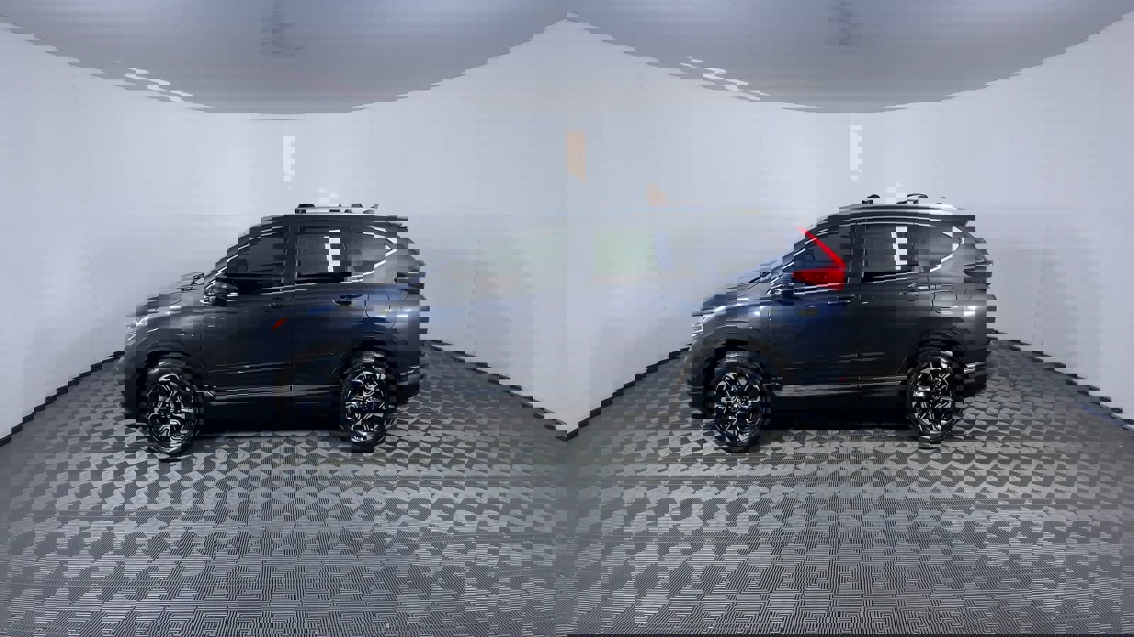 Used 2019 Honda CR-V Touring image 5