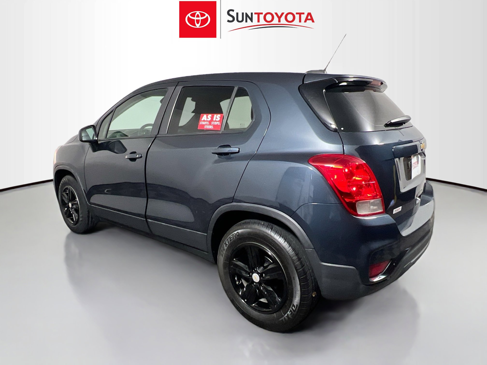 Used 2021 Chevrolet Trax LS w/ Tint and Cruise Package image 6