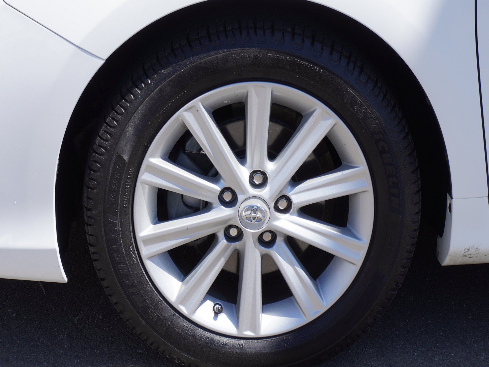 Used 2012 Toyota Camry XLE FWD image 7