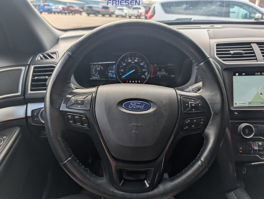 Used 2017 Ford Explorer XLT w/ Equipment Group 202A image 12