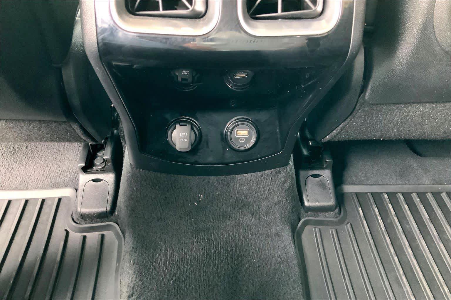 Certified 2022 Kia Sorento SX AWD/4WD image 30