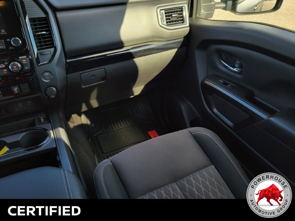 Used 2024 Nissan Titan SV w/ SV Convenience Package RWD image 21