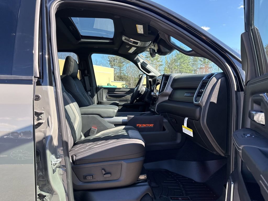 New 2026 RAM 2500 Laramie w/ Night Edition image 32
