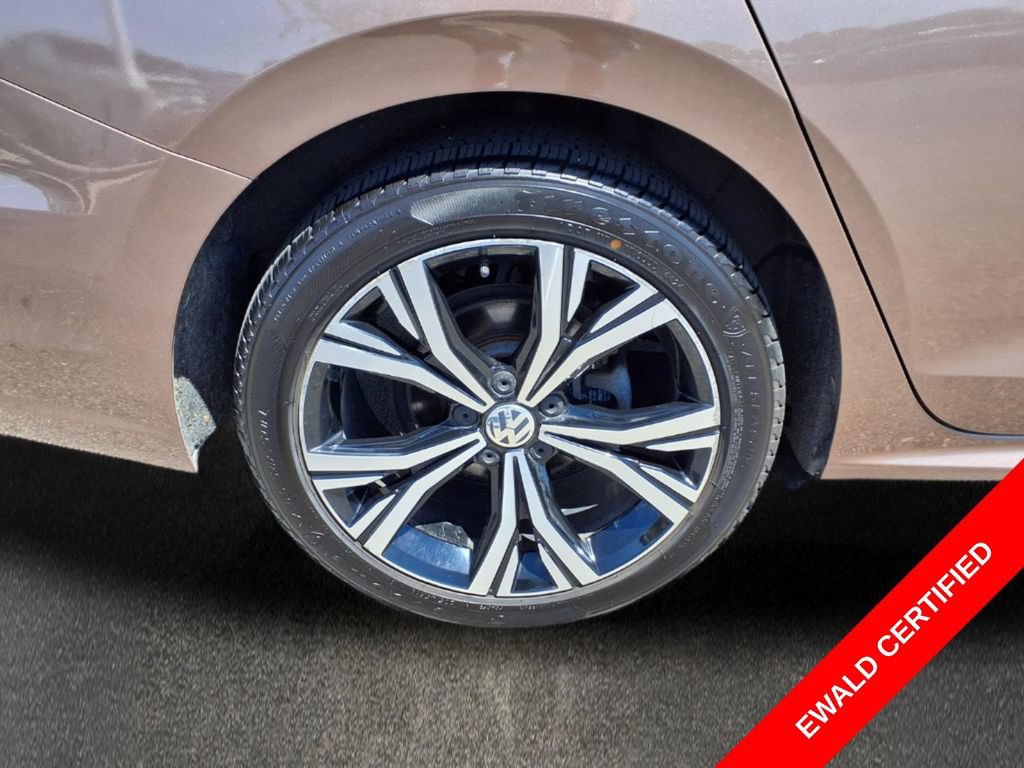 Used 2020 Volkswagen Passat 2.0T SEL FWD image 29