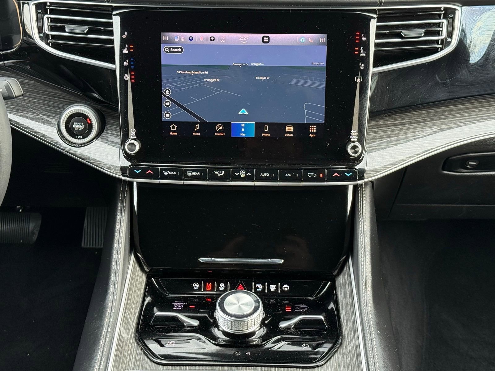 Used 2022 Jeep Wagoneer Series III w/ Premium Group I image 21