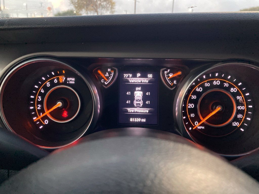 Used 2018 Jeep Wrangler Unlimited Sport AWD/4WD image 16