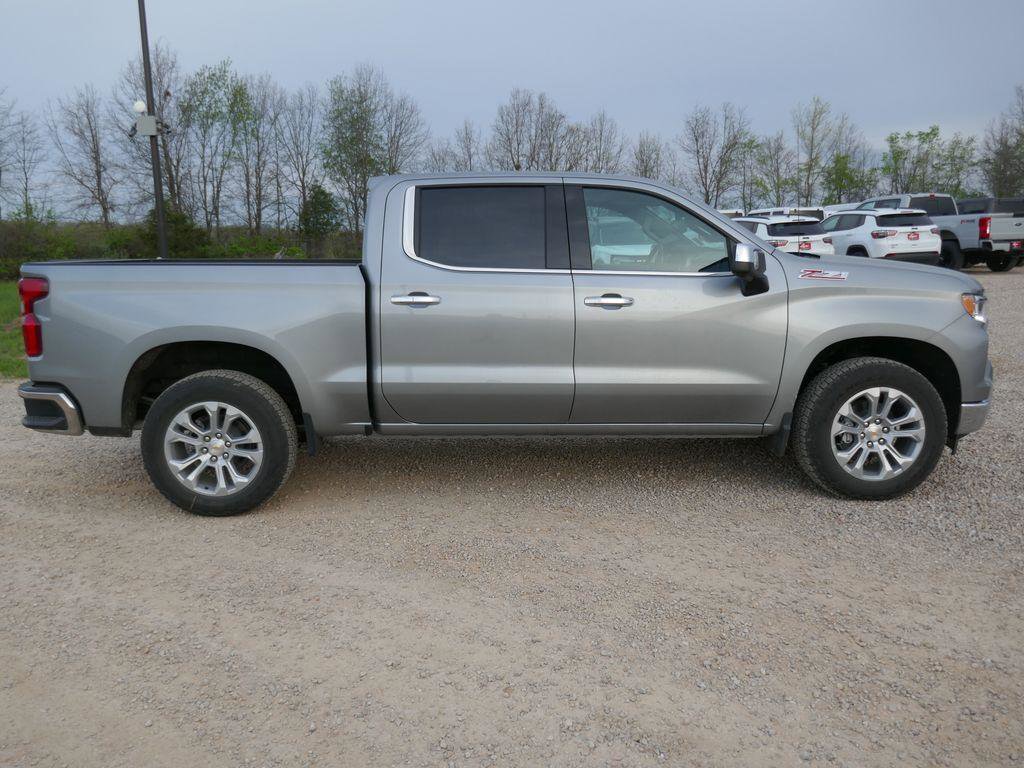 New 2026 Chevrolet Silverado 1500 LTZ w/ LTZ Premium Package image 3