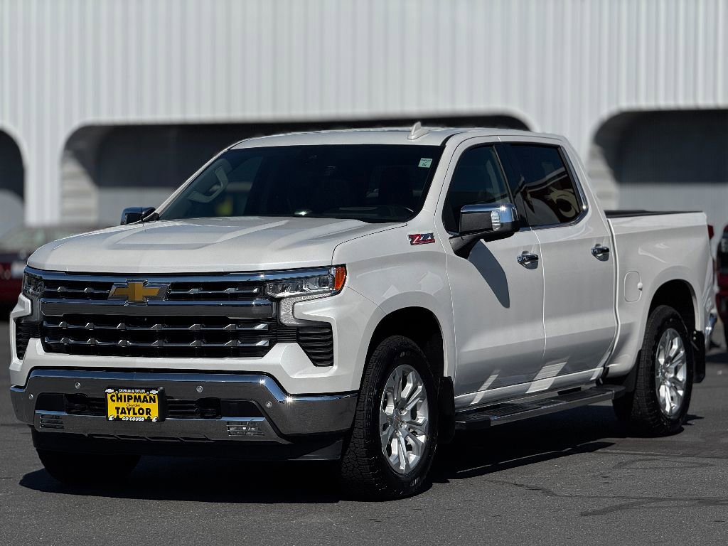 Used 2025 Chevrolet Silverado 1500 LTZ w/ LTZ Premium Package image 16