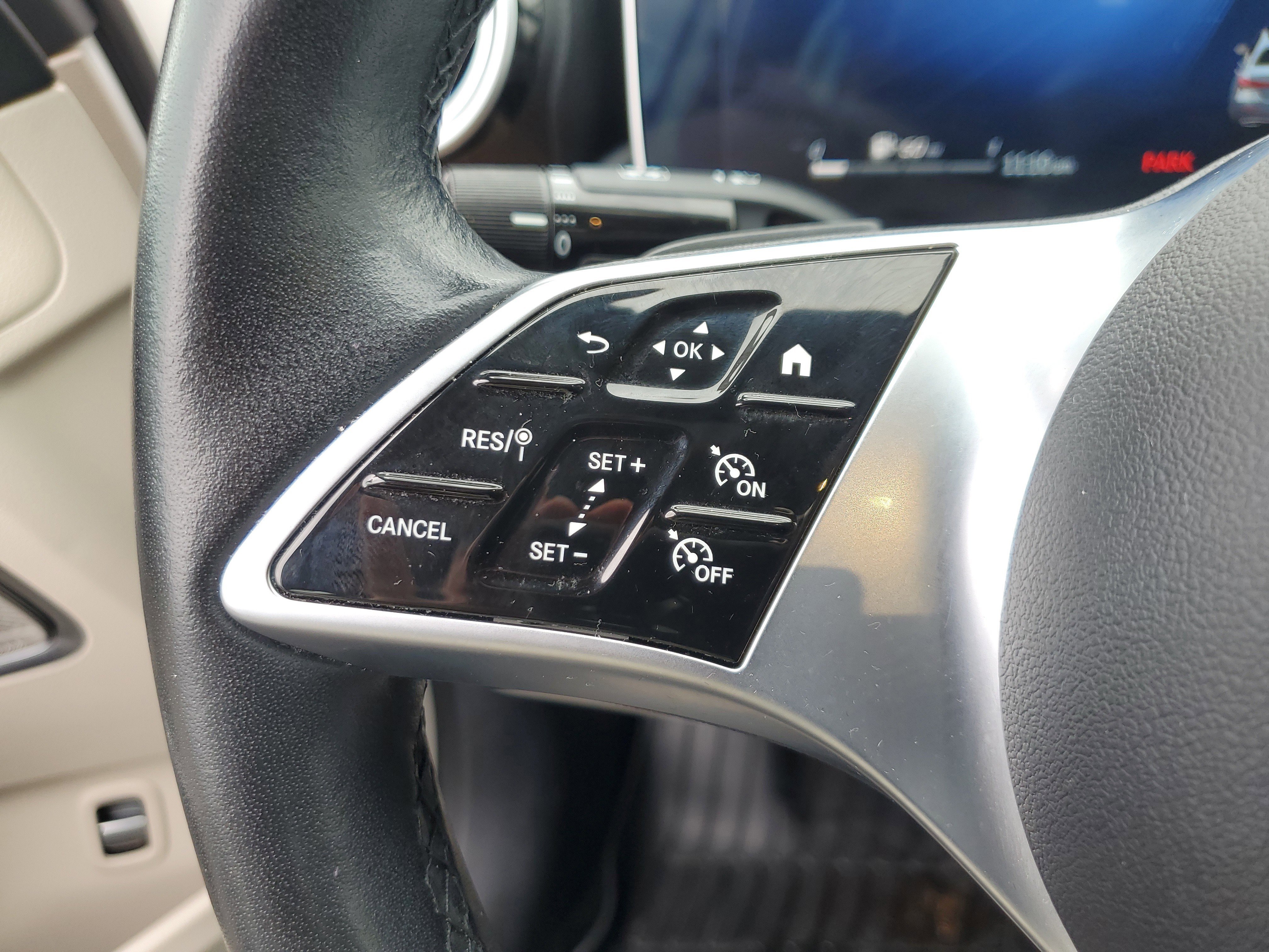 Used 2023 Mercedes-Benz C 300 Sedan image 25