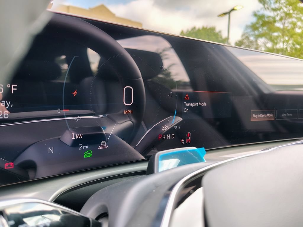 New 2027 Cadillac Vistiq Premium Luxury AWD/4WD image 35
