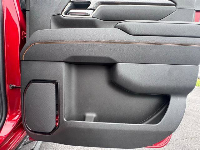 New 2025 GMC Sierra 2500 AT4 w/ AT4 Premium Plus Package image 30