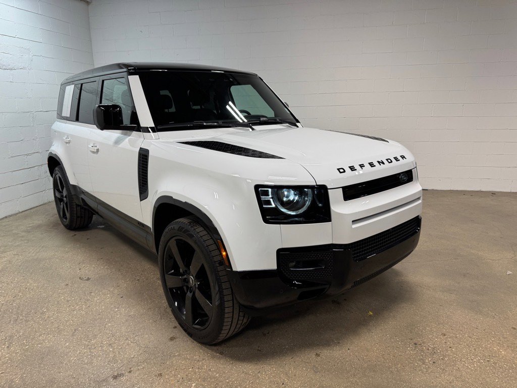 New 2025 Land Rover Defender 110 V8 image 4