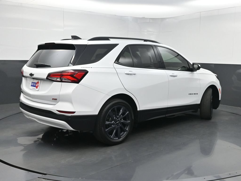 Used 2024 Chevrolet Equinox RS FWD image 21