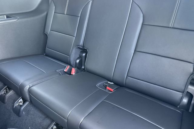 New 2026 GMC Acadia Elevation w/ Black Edition AWD/4WD image 17