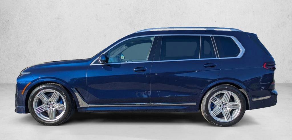 Used 2024 BMW ALPINA XB7 image 2