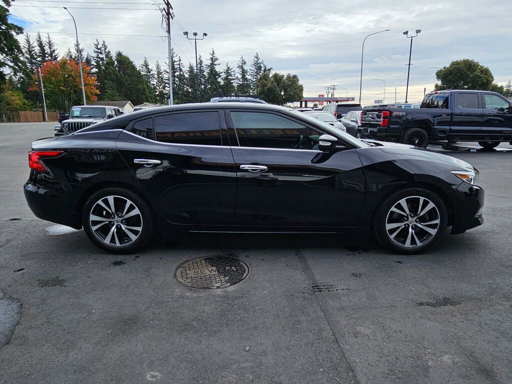 Used 2017 Nissan Maxima Platinum image 4